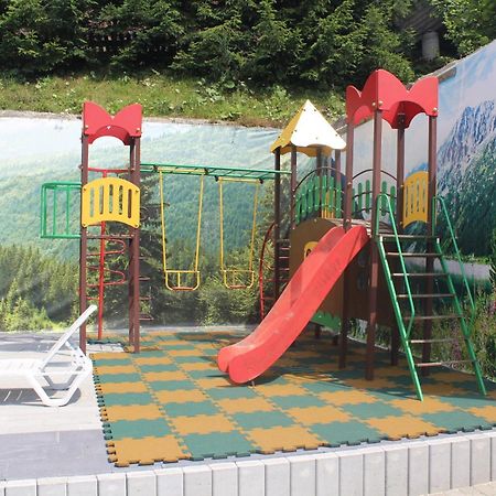 Біля Витягу 斯拉夫西克 外观 照片
